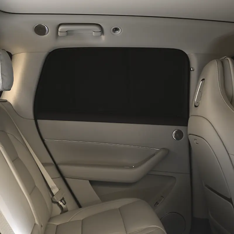Full-Vehicle Privacy Sunshade gallery image 2