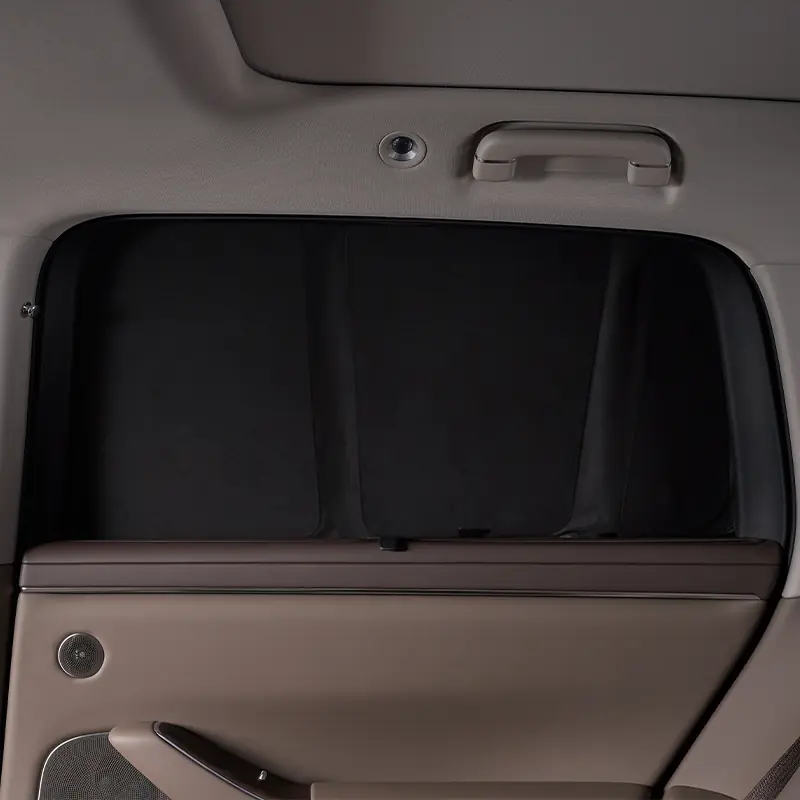 Full-Vehicle Privacy Sunshade gallery image 3