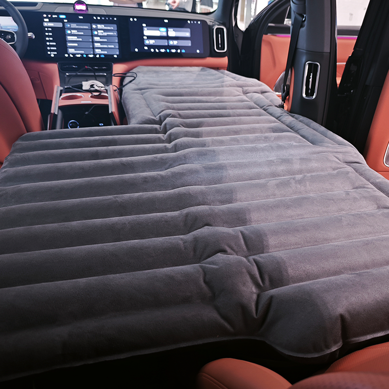 In-Car Inflatable Mattress gallery image 2
