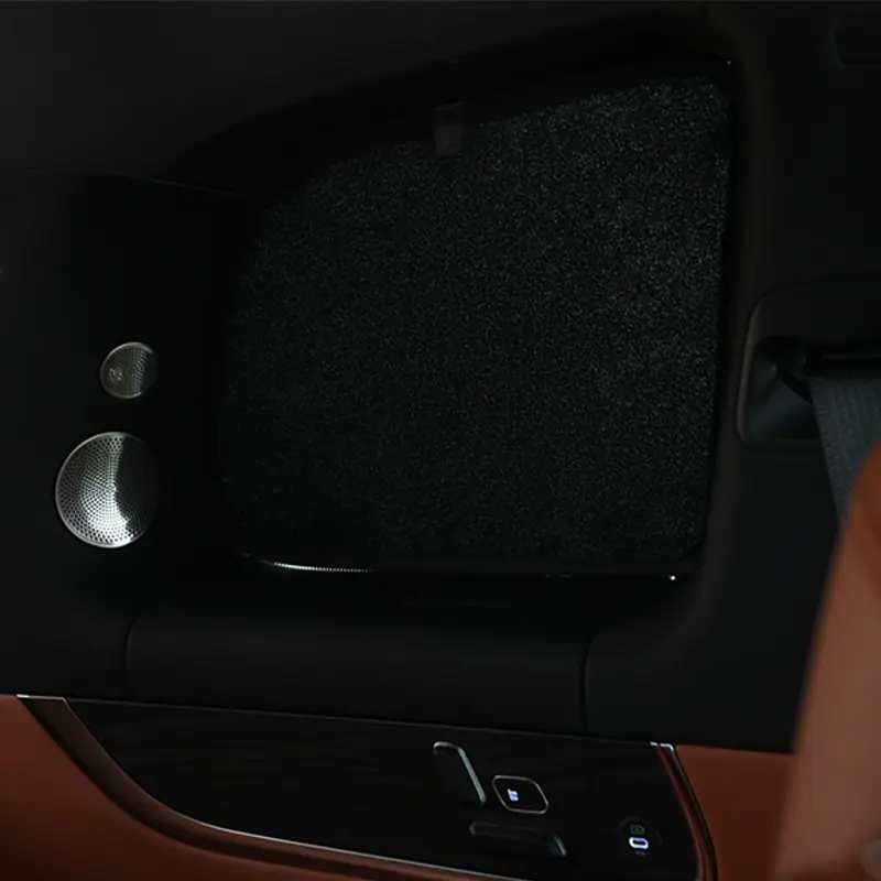 Half-Vehicle Privacy Sunshade gallery image 4