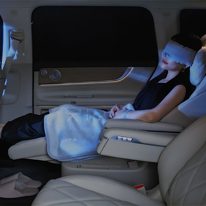 Privacy Sunshade gallery image 5