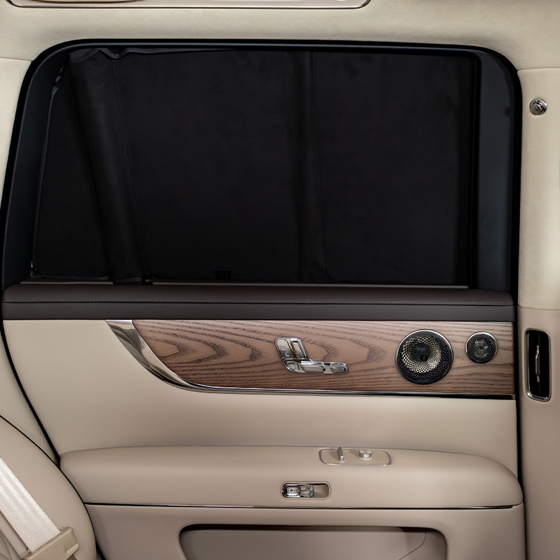 Full-Vehicle Privacy Sunshade gallery image 5