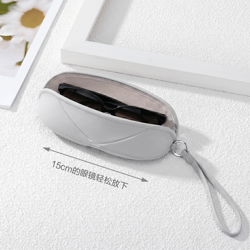 Magnetic Glasses Pouch gallery image 7