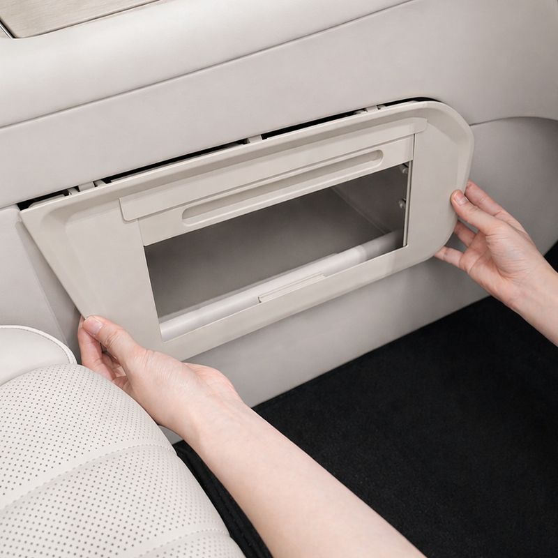 Center-Console Privacy Panel gallery image 2