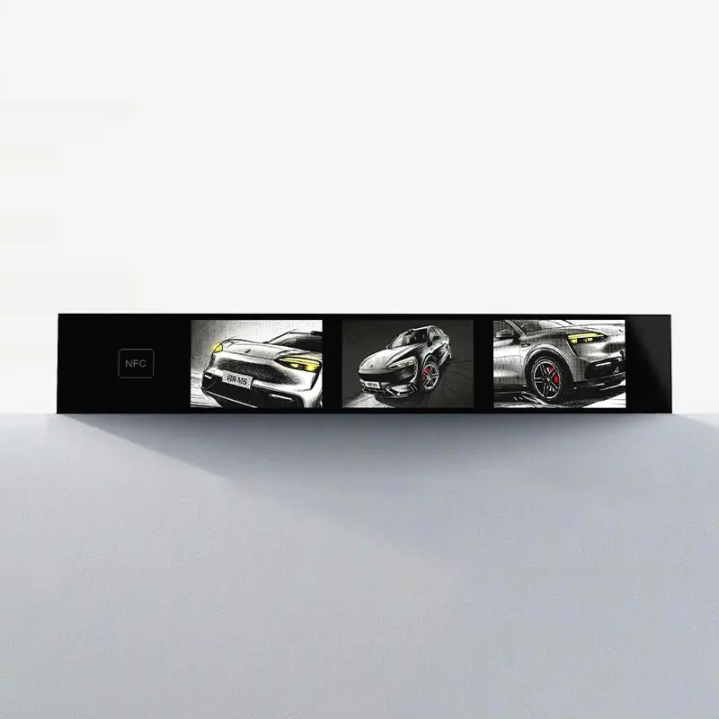 In-Car E-Ink Display gallery image 4