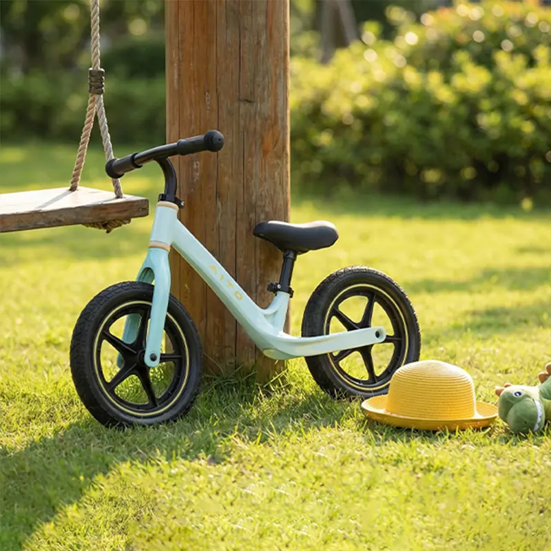 Children's Balance Bike gallery image 2