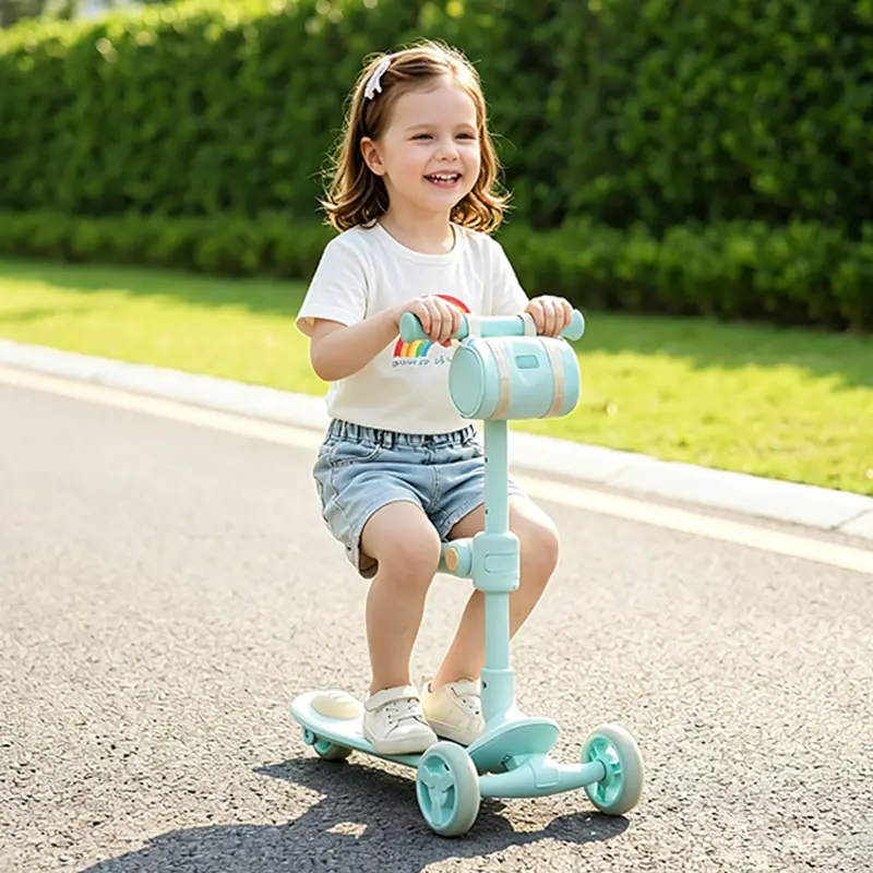 Children's Kick Scooter gallery image 3