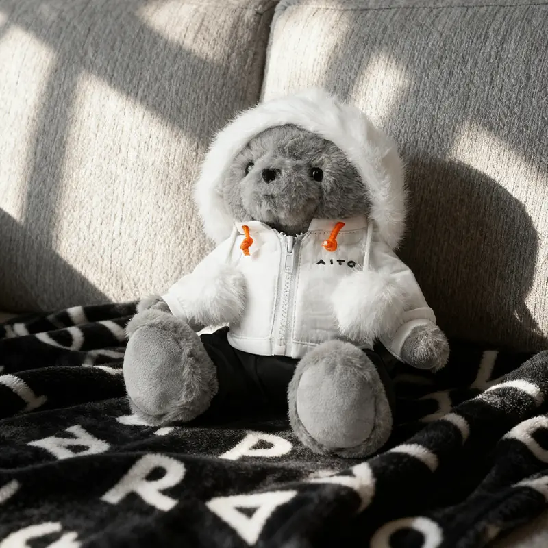 Bear — Four Seasons gallery image 5