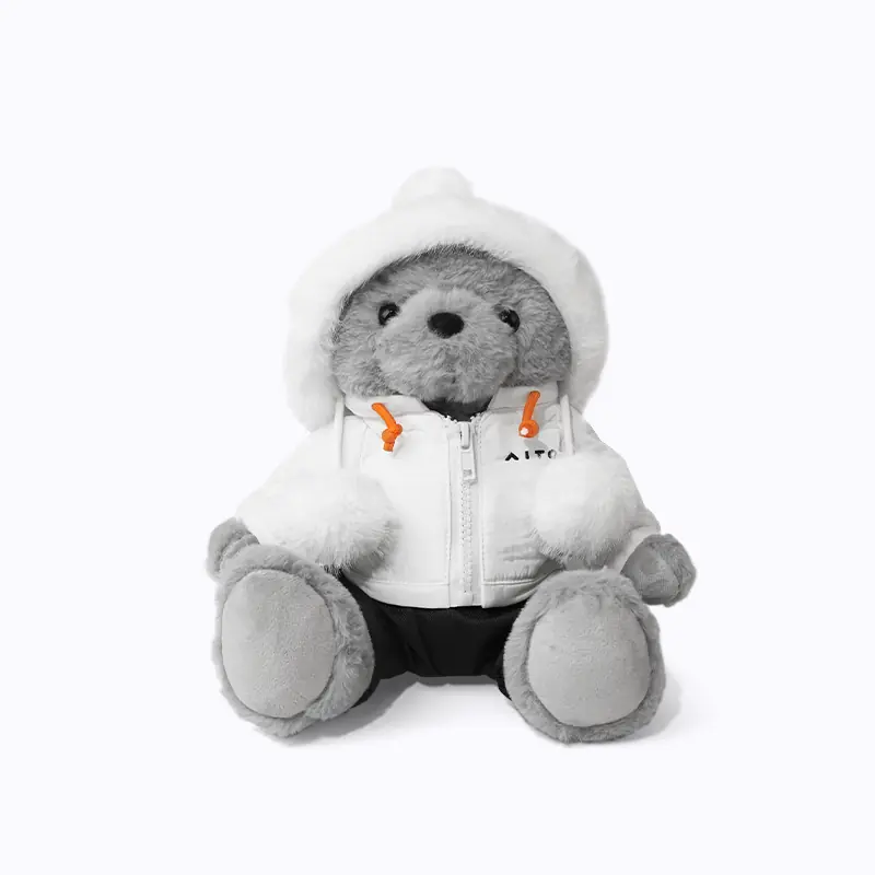 Bear — Four Seasons gallery image 9