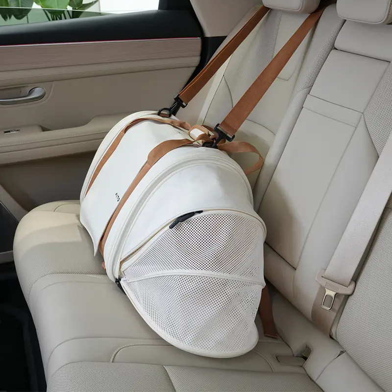 In-Car Pet Carrier gallery image 5