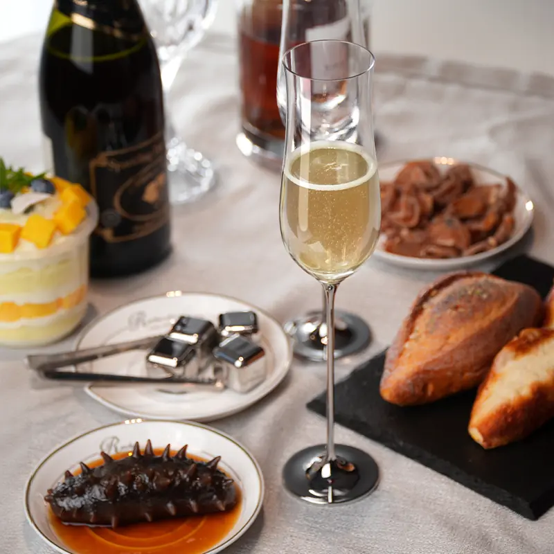 Champagne Glasses gallery image 6