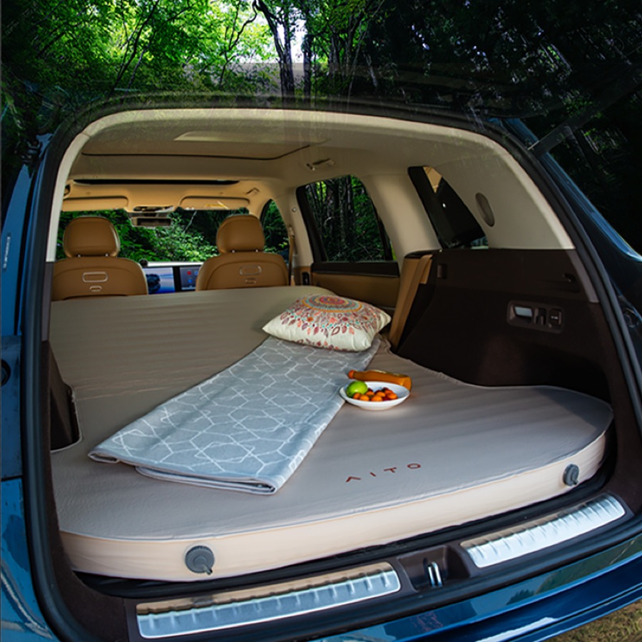 Self-Inflating In-Car Mattress