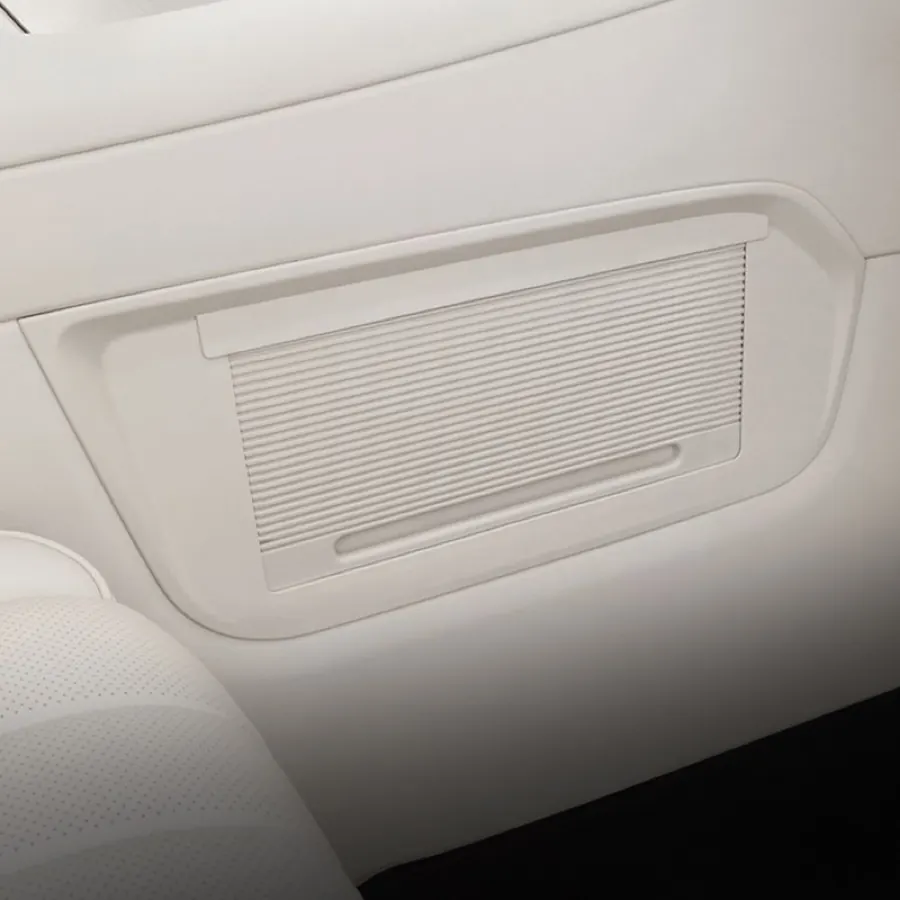 Center-Console Privacy Panel